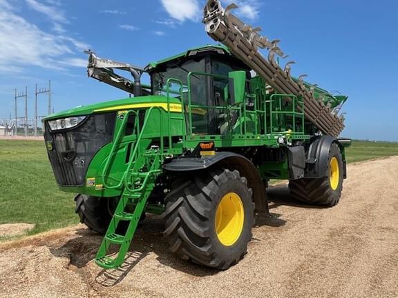 Image of John Deere 800R equipment image 1