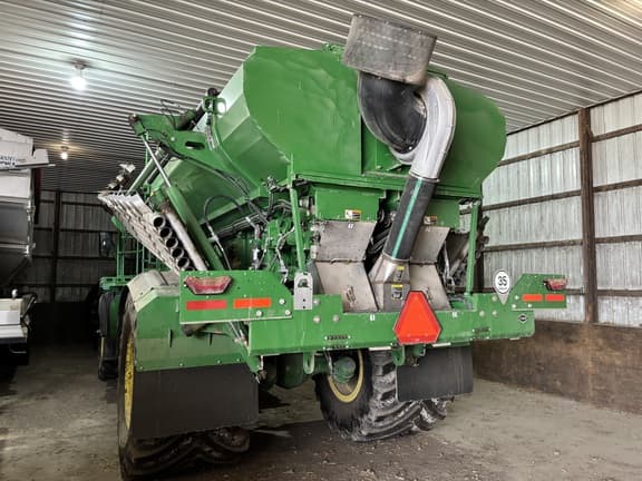 Image of John Deere 800R equipment image 3