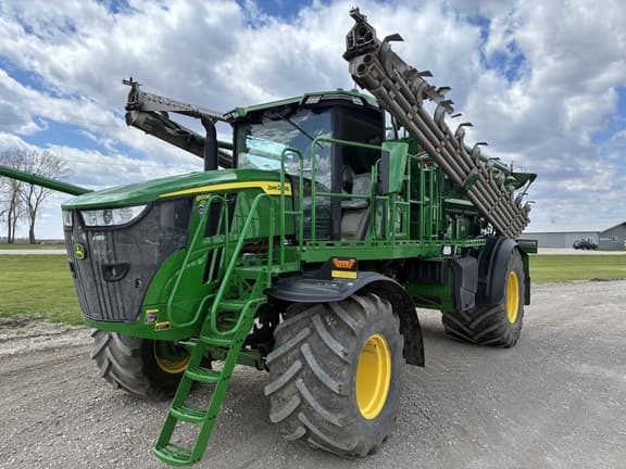 Image of John Deere 800R Primary image