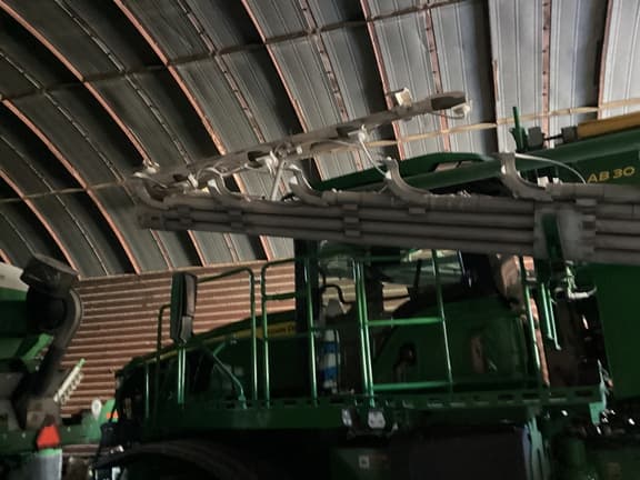Image of John Deere 800R equipment image 4