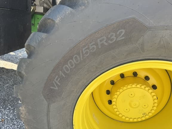 Image of John Deere 800R equipment image 4