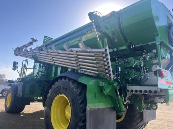 Image of John Deere 800R equipment image 3