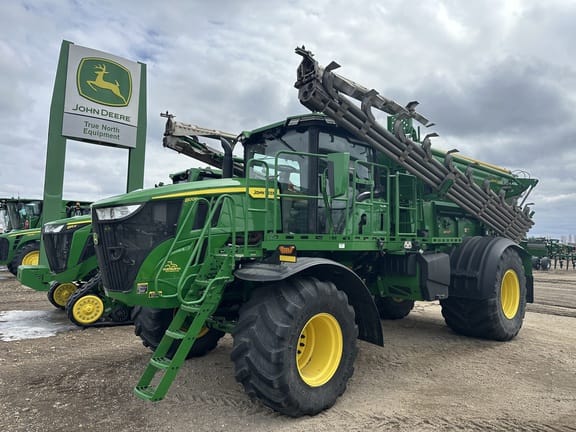 2025 John Deere 800R Equipment Image0