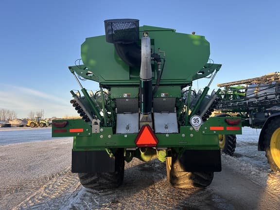 Image of John Deere 800R equipment image 2