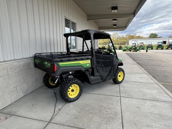 Image of John Deere XUV 845E equipment image 3