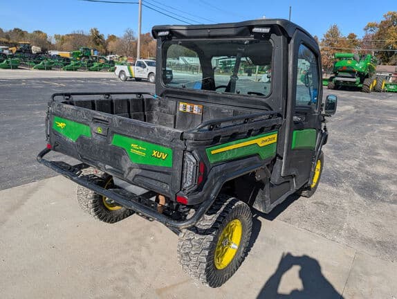 Image of John Deere XUV 845M equipment image 4