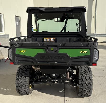 Image of John Deere XUV 845M equipment image 3