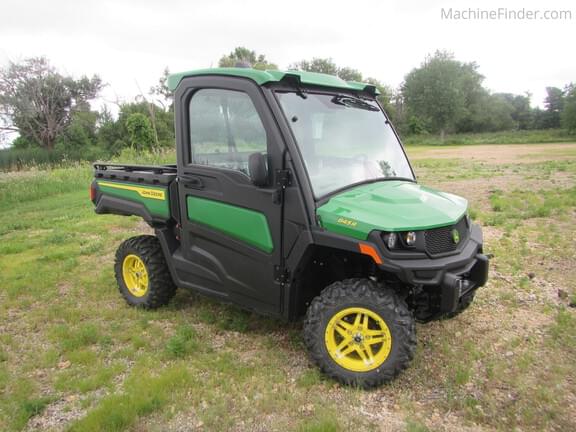 Image of John Deere XUV 845R  Primary image