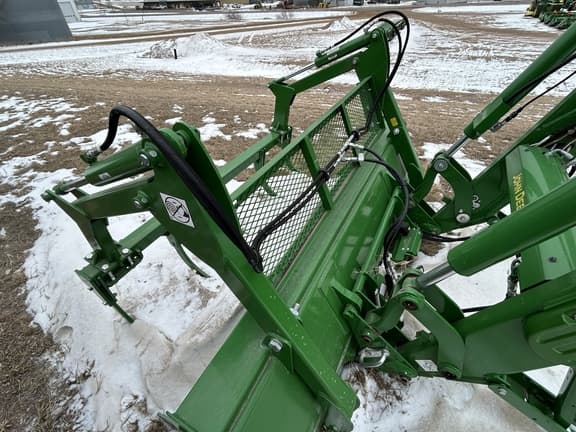 Image of John Deere Bucket Grapple equipment image 4