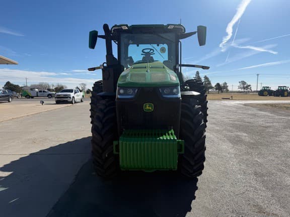 Image of John Deere 8R 230 equipment image 3