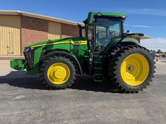 Image of John Deere 8R 230 Primary image