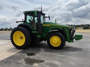 2025 John Deere 8R 230 Image