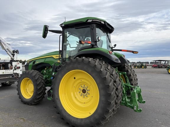 Image of John Deere 8R 250 equipment image 1