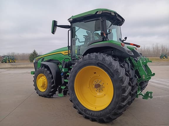Image of John Deere 8R 250 equipment image 4