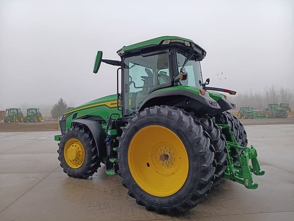 Image of John Deere 8R 250 equipment image 4