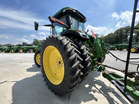 Image of John Deere 8R 250 equipment image 2