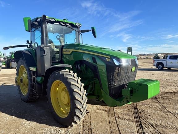 Image of John Deere 8R 250 equipment image 4
