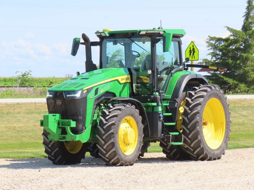 Image of John Deere 8R 250 Primary image
