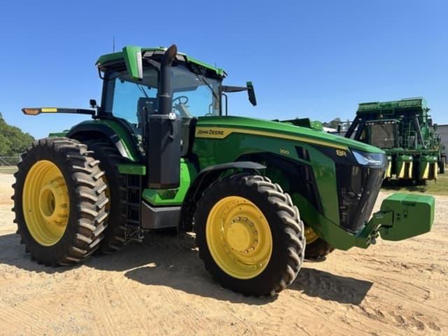 Image of John Deere 8R 250 equipment image 1