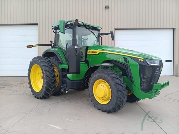 2025 John Deere 8R 250 Equipment Image0