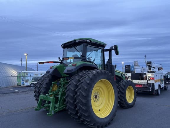 Image of John Deere 8R 250 equipment image 4