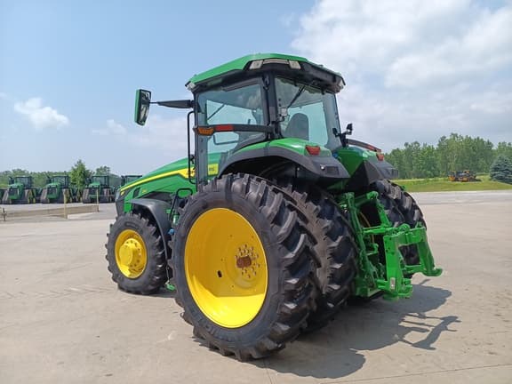 Image of John Deere 8R 250 equipment image 4