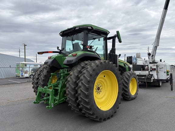 Image of John Deere 8R 250 equipment image 4