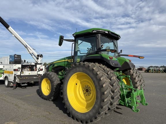 Image of John Deere 8R 250 equipment image 1