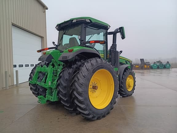 Image of John Deere 8R 250 equipment image 2