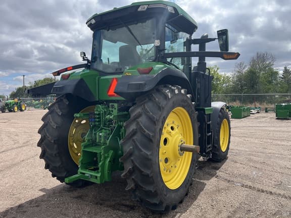 Image of John Deere 8R 250 equipment image 4