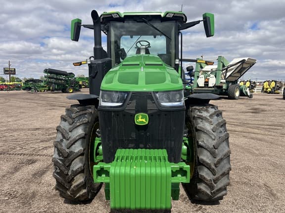 Image of John Deere 8R 250 equipment image 1