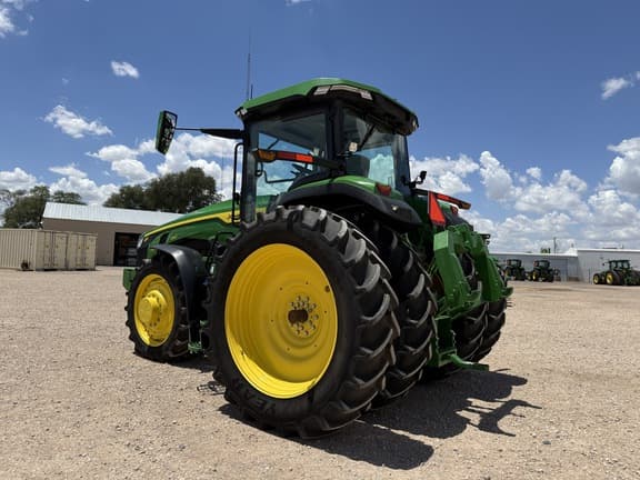 Image of John Deere 8R 250 equipment image 2