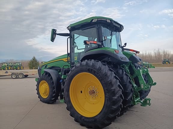 Image of John Deere 8R 250 equipment image 4