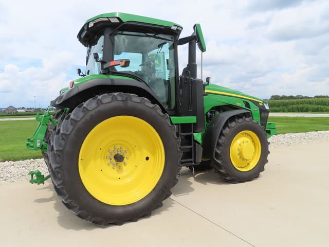 Image of John Deere 8R 250 equipment image 3