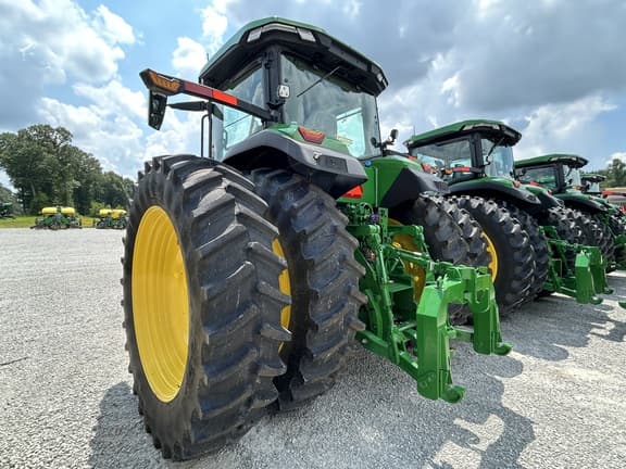 Image of John Deere 8R 250 equipment image 3
