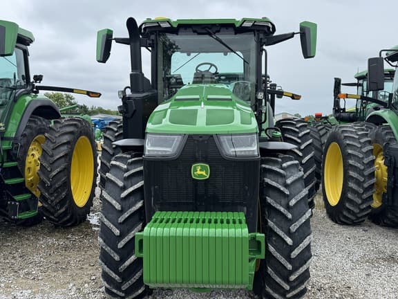 Image of John Deere 8R 250 equipment image 2