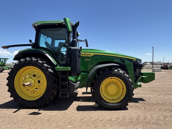 Image of John Deere 8R 250 equipment image 3