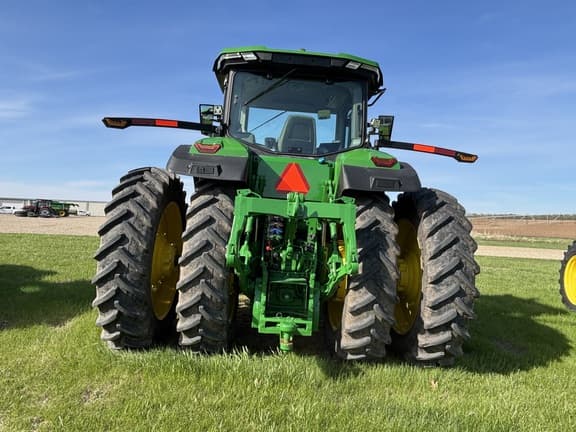 Image of John Deere 8R 250 equipment image 4