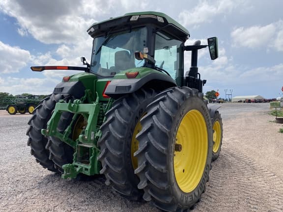 Image of John Deere 8R 250 equipment image 4