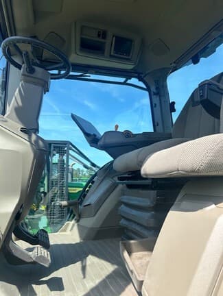 Image of John Deere 8R 280 equipment image 4