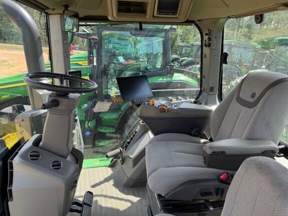 Image of John Deere 8R 280 equipment image 4