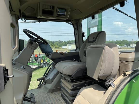 Image of John Deere 8R 280 equipment image 2