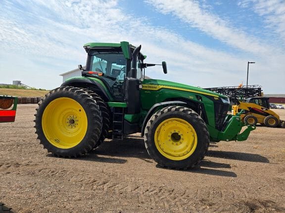2025 John Deere 8R 310 Equipment Image0