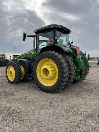 Image of John Deere 8R 310 equipment image 4