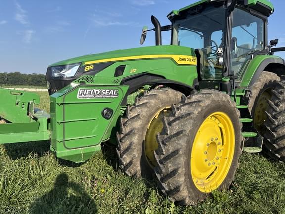 Image of John Deere 8R 310 equipment image 3