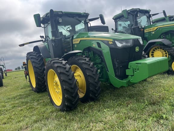 Image of John Deere 8R 310 equipment image 4