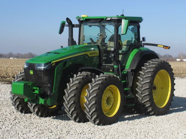 Image of John Deere 8R 310 equipment image 4