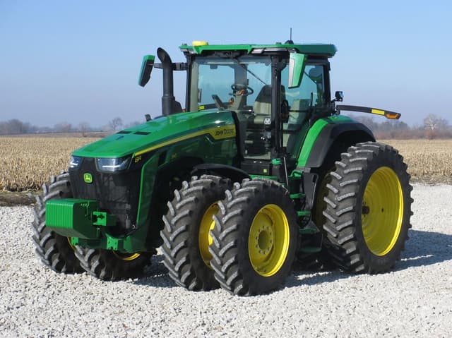 Image of John Deere 8R 310 equipment image 2