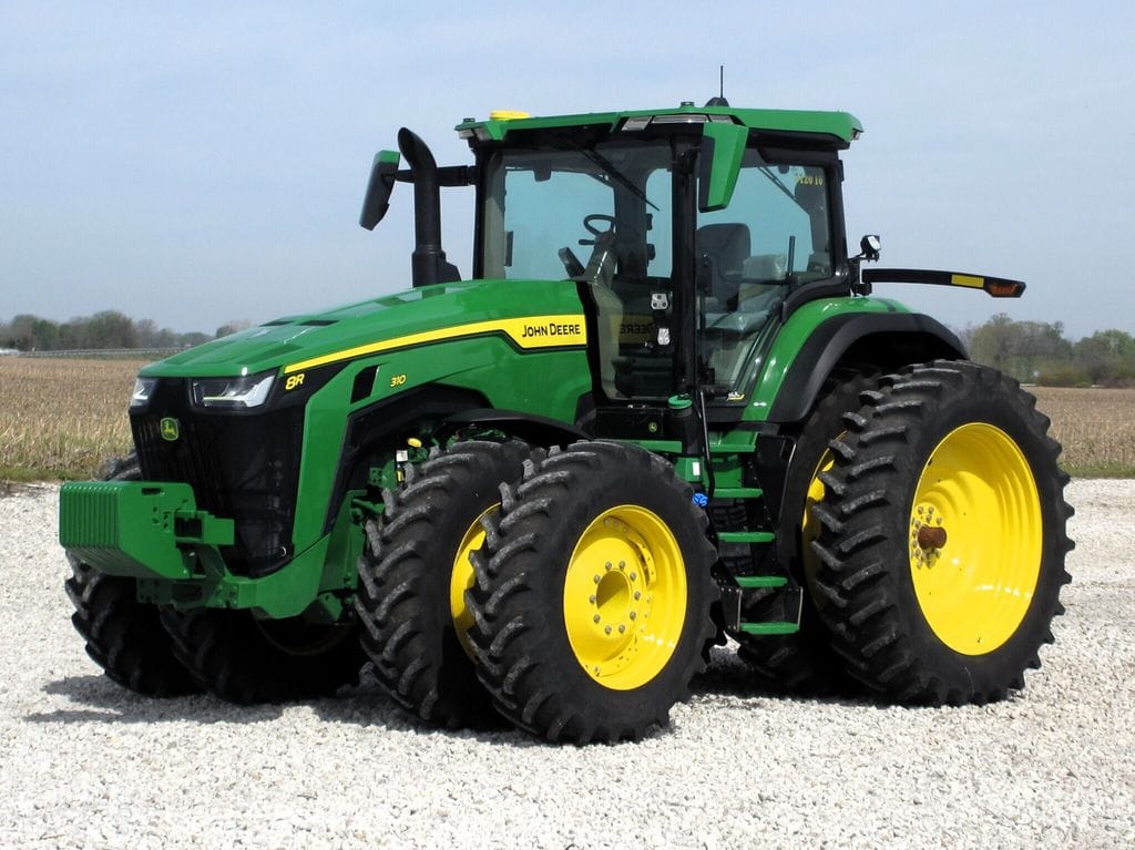 2025 John Deere 8R 310 Equipment Image0