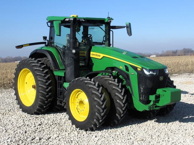 Image of John Deere 8R 310 equipment image 2